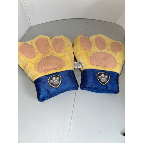 spin master Toys Paw Patrol The Movie Chase Hero Plush Paws With